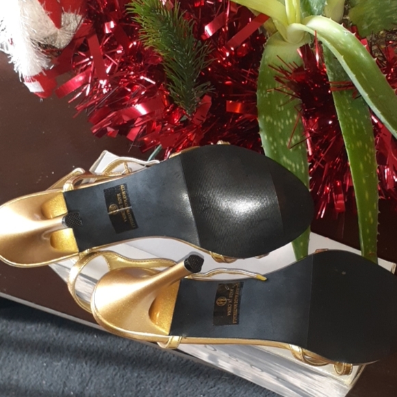 Sandals new Windsor - Picture 3 of 5